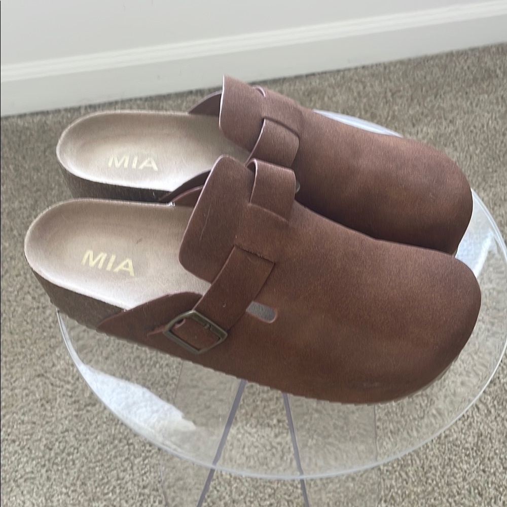 MIA Brown platform Clogs size 7.5